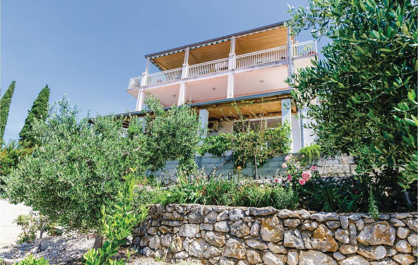 Gemütliche 1-Zimmer-Wohnung mit Terrasse, 400 m zum Strand und kostenlosen Parkplätzen 1