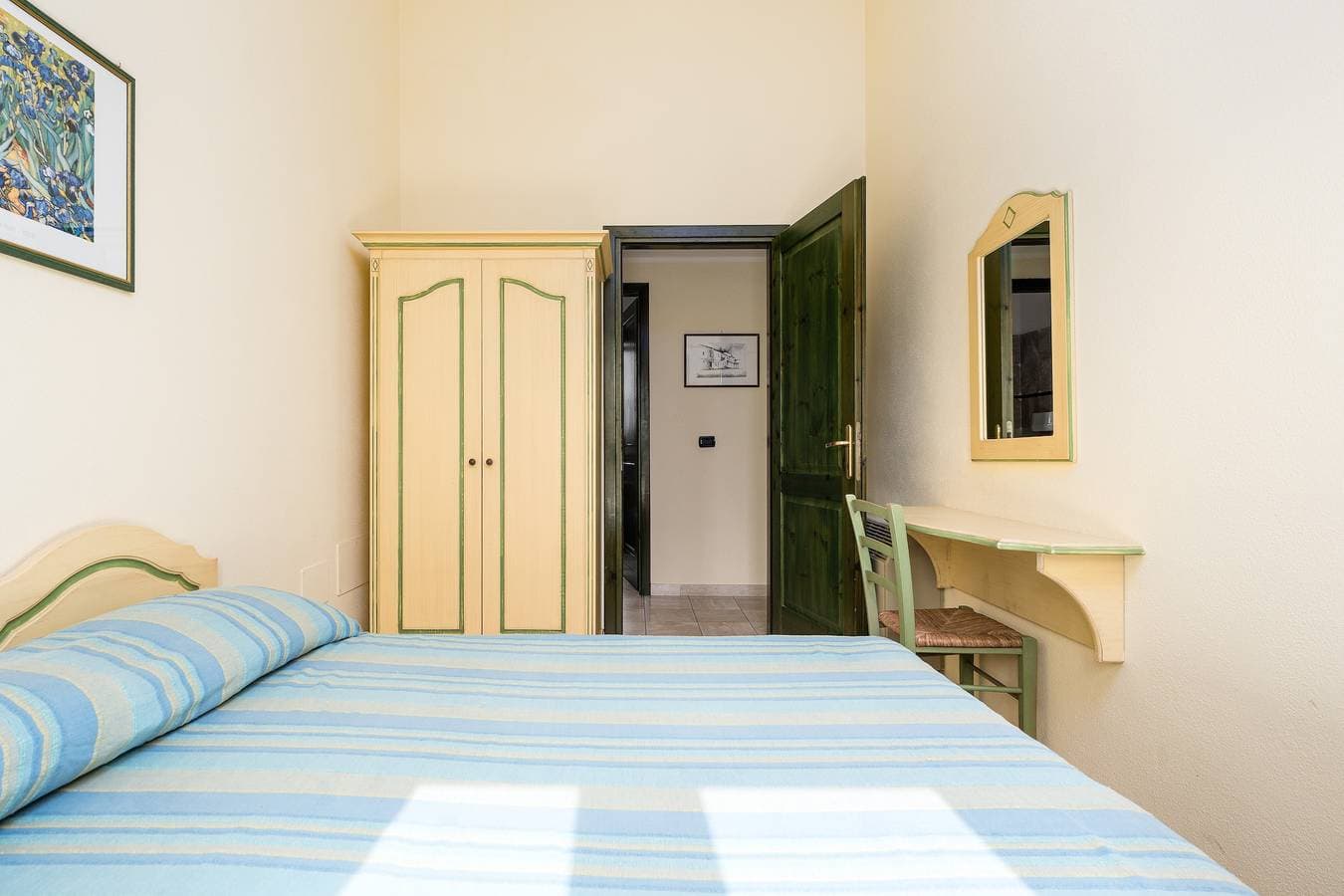 Foto 13 von 31: Ferienwohnung 'Degli Ulivi' mit privater Terrasse, privatem Garten und Balkon