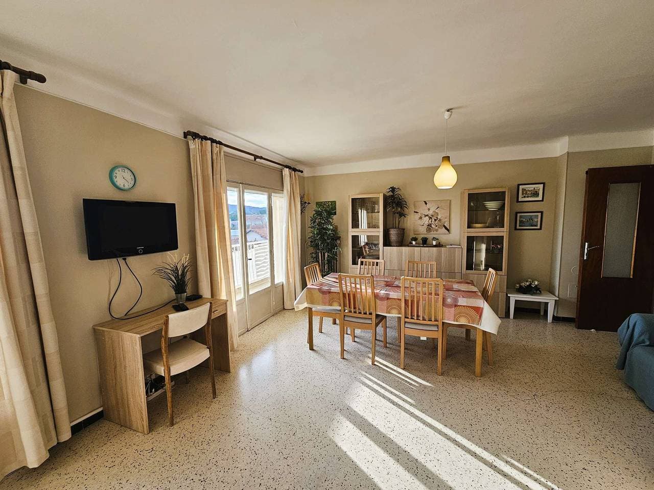 Foto 5 von 25: 200 m vom Strand entfernt, Apartment mit 2 Schlafzimmern und Terrasse mit Meerblick! Privater Parkplatz