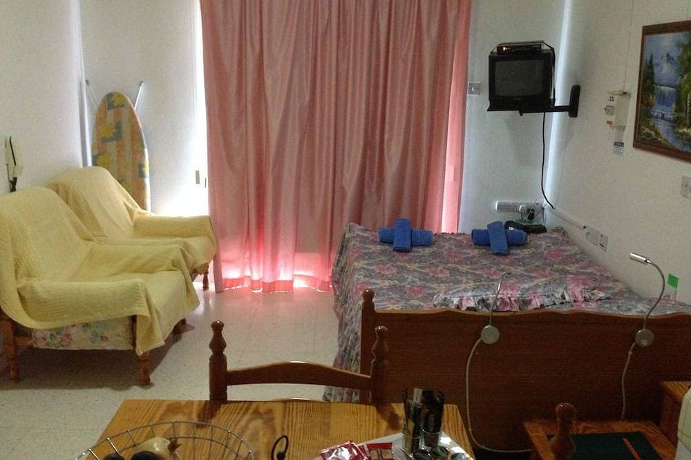 Foto 4 von 23: Studio Erster Stock 50m in der Nähe des Meeres, 28 qm, voll ausgestattete Küche