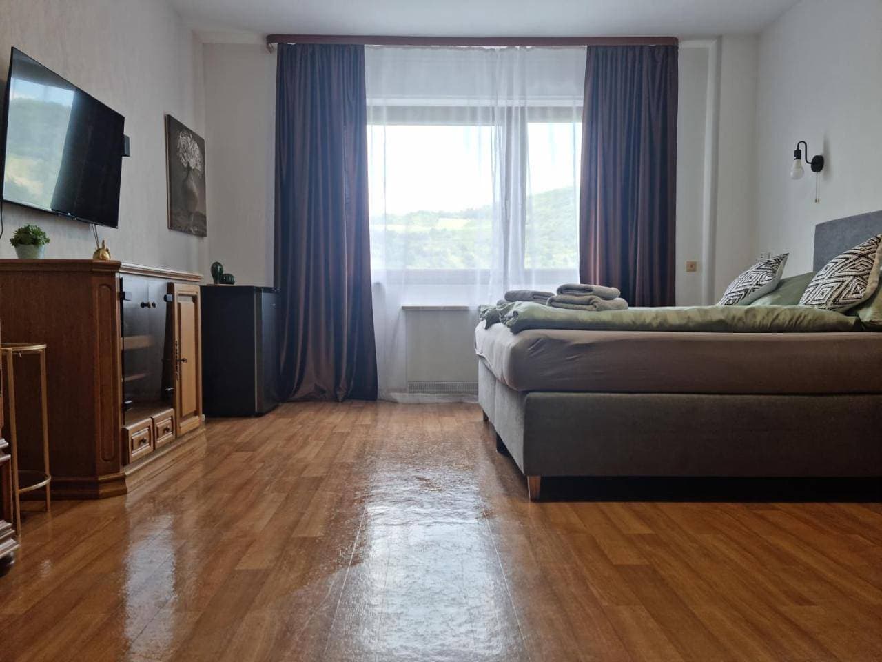 Foto 6 von 10: Double Room with Private Bathroom