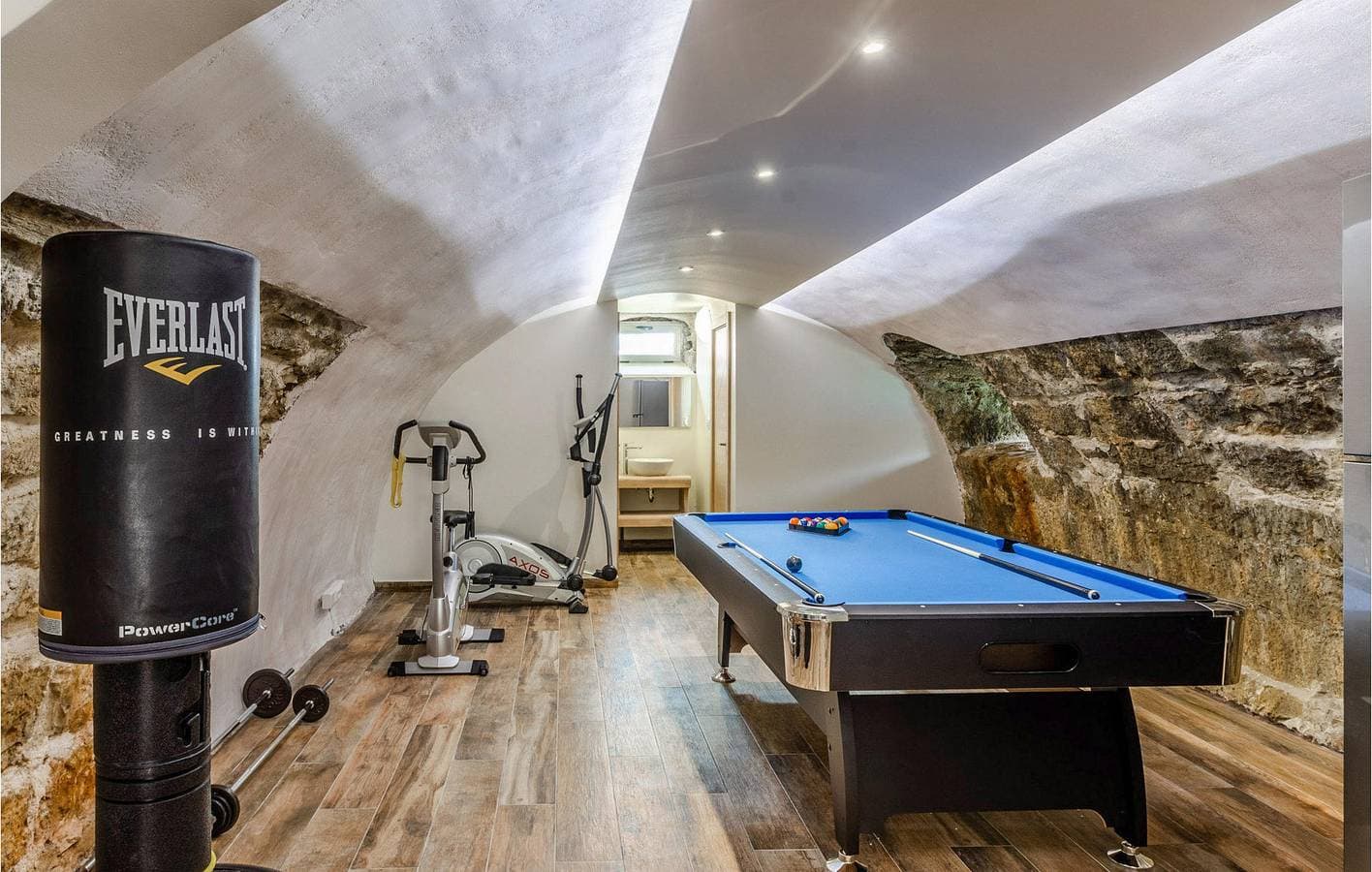 Foto 9 von 61: Gemütliche Ferienwohnung am Meer mit beheiztem Pool, WLAN und Parkplatz – 500 m vom Strand entfernt