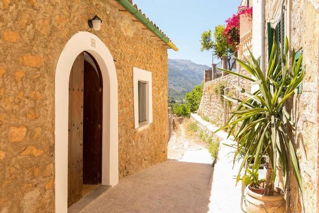 Town House Alba in Fornalutx 1