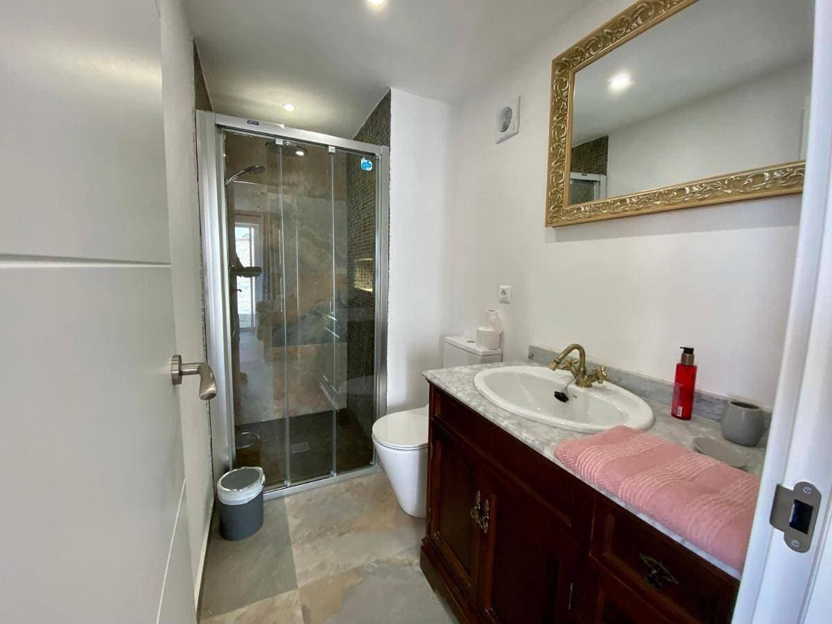Foto 4 von 21: Quadruple Room with Sea View
