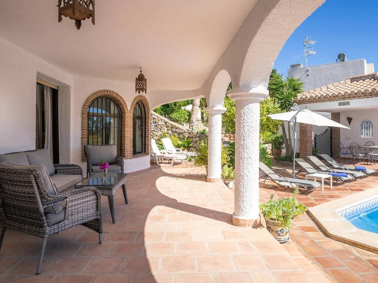 Foto 6 von 29: Andalusische Villa mit privatem Pool und Meerblick