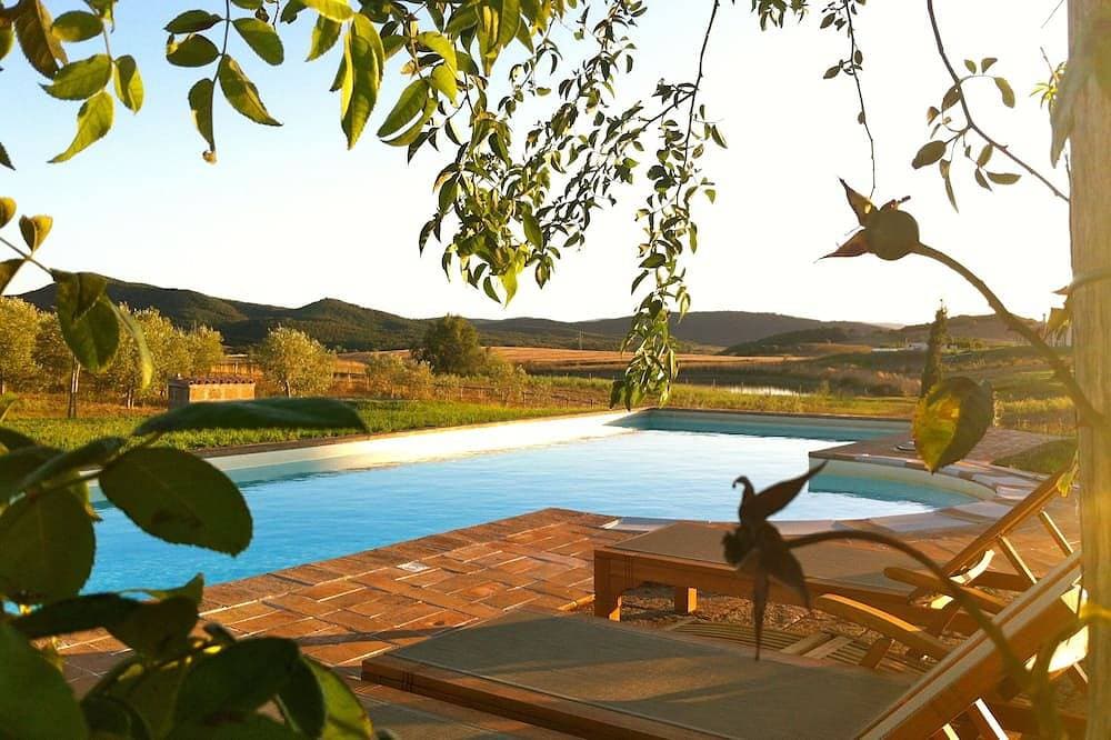 Wachen Sie mit traumhaften Landschaften auf und genießen Sie die Privatsphäre des Pools 1