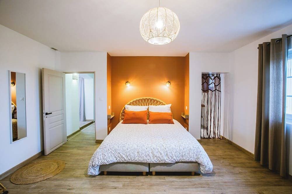 Foto 6 von 21: Gîte Ô Tilleul Enchanté Cocooning Avec Spa/jaccuzzi en Intérieur