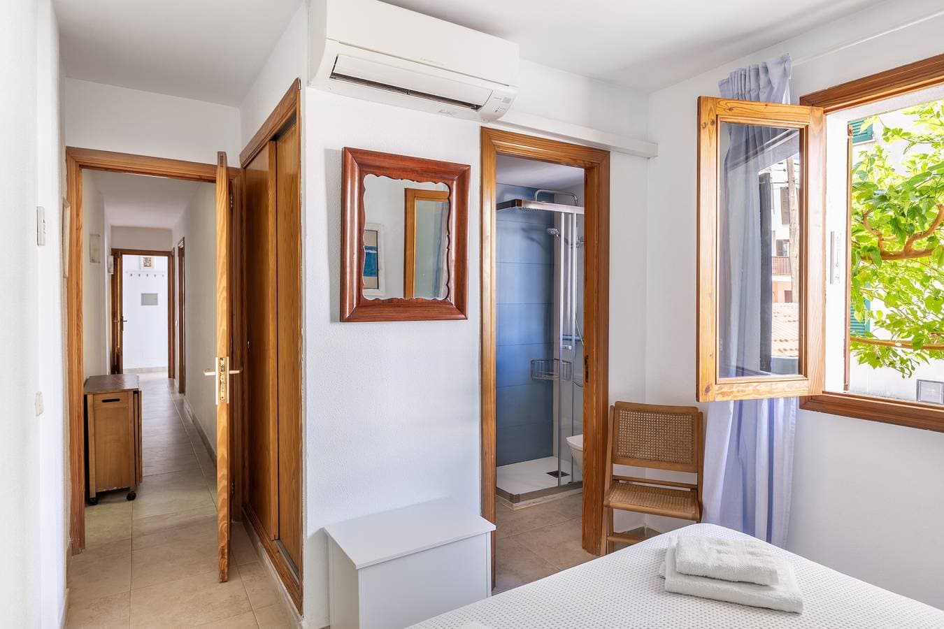 Foto 12 von 26: Ferienwohnung 'Londres 30' mit Meerblick, Wi-Fi und Klimaanlage