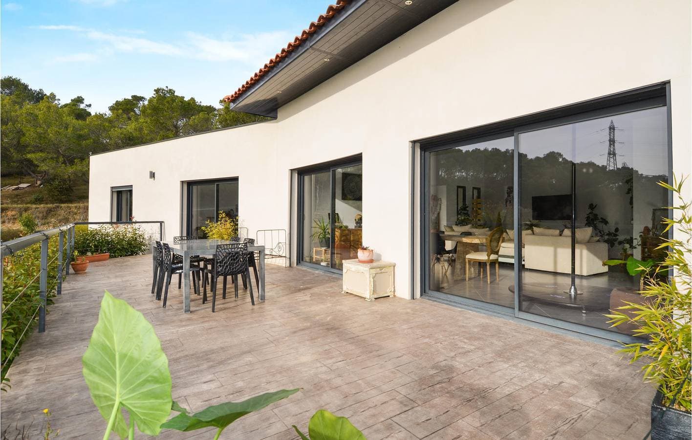 Foto 7 von 32: Cozy Apartment: AC, Pool, Garden, Internet | Saint-Nazaire 1000m
