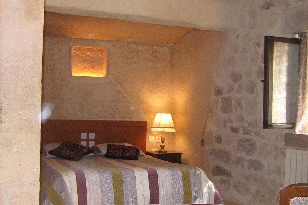 Foto 2 von 15: Cave accommodation in Cappadocia with stunning views over valleys and Mt. Argeus