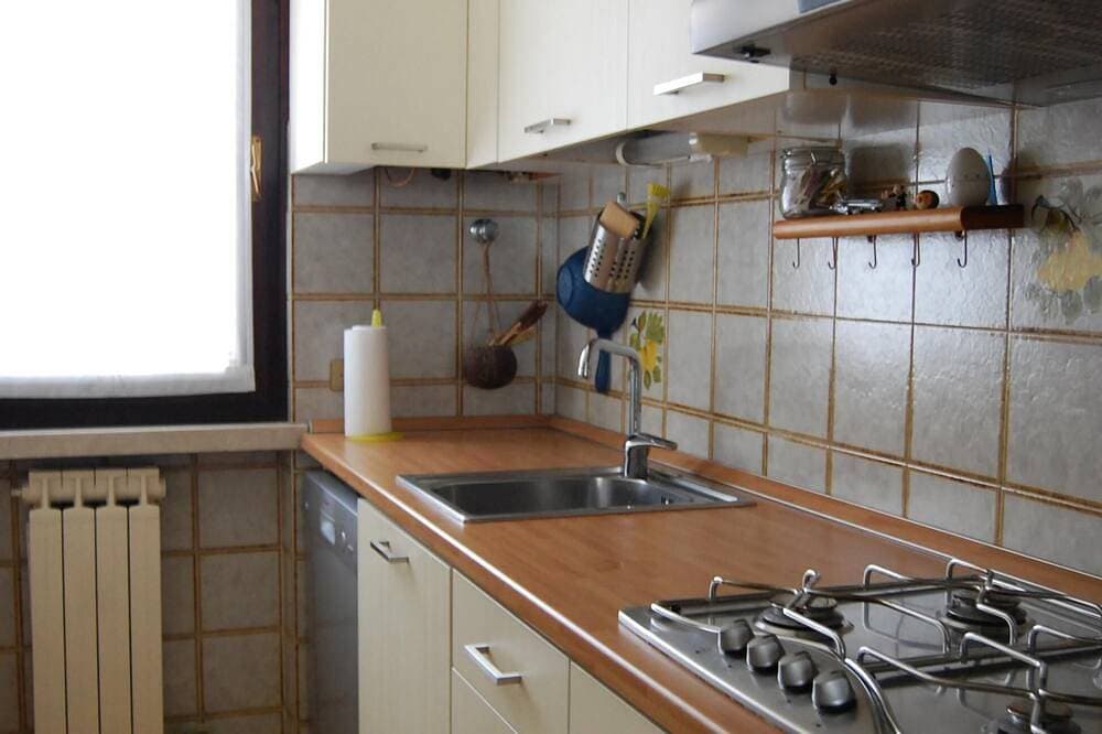 Foto 12 von 25: Modern apartment, Residence with swimming pool surrounded by greenery with Free Wi-Fi