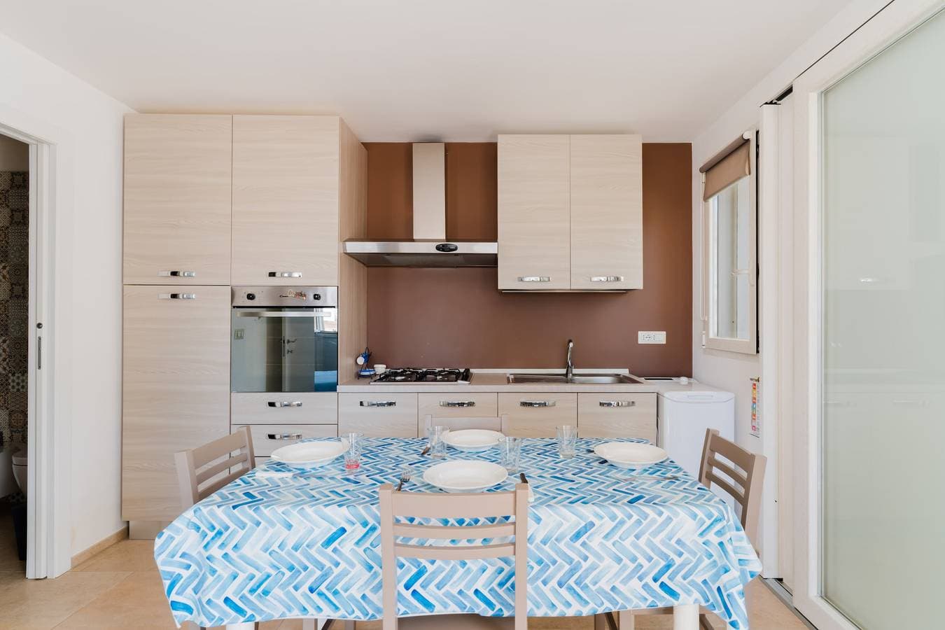 Foto 7 von 30: Ferienwohnung 'Bouganvillea' mit Meerblick, Gemeinschaftsterrasse und Klimaanlage