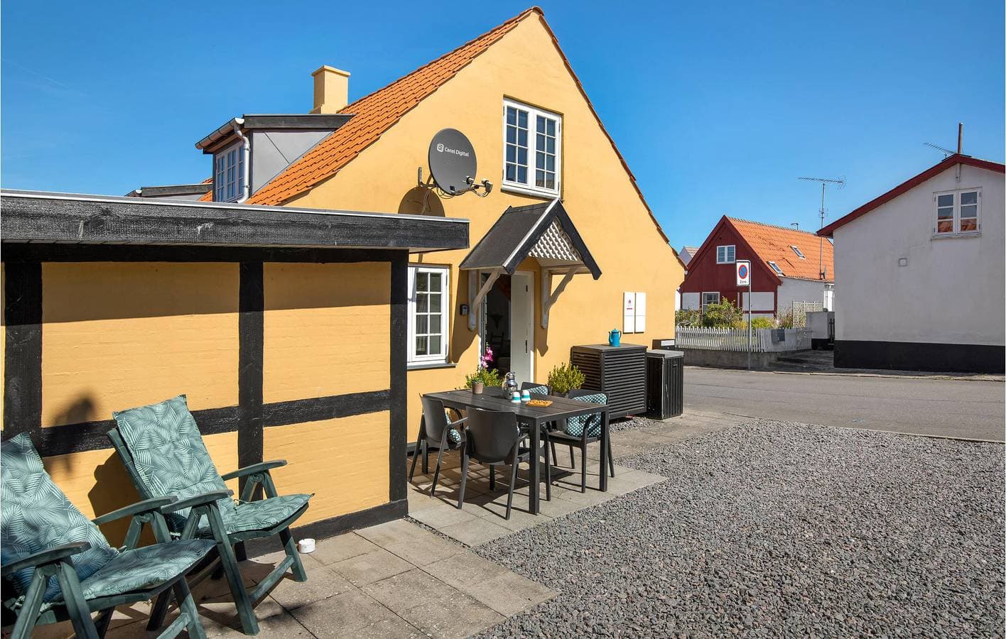 Foto 8 von 23: Ferienwohnung für 4 Personen mit Terrasse