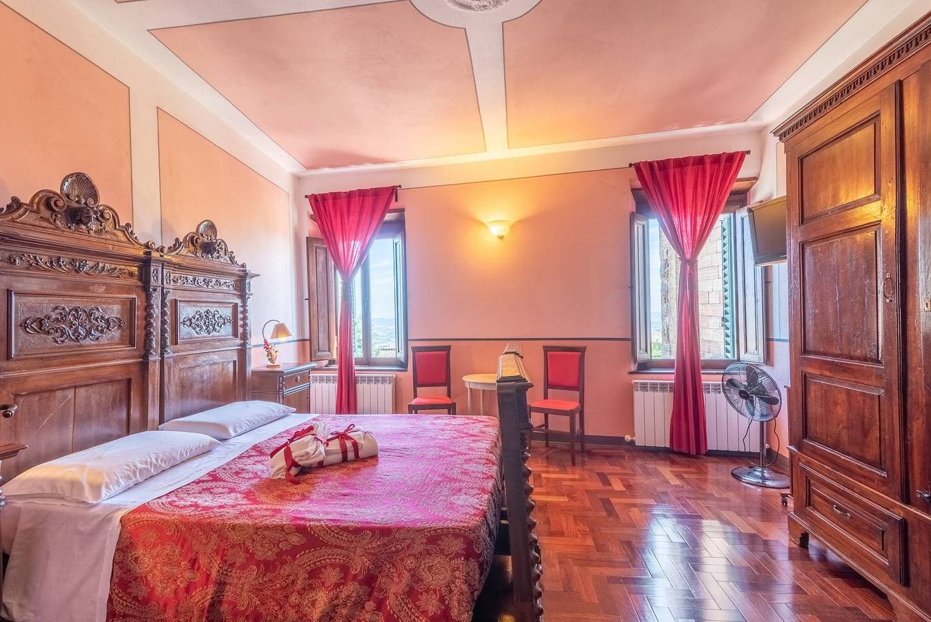 Foto 2 von 28: Zimmer 'Camera Rossa' mit gemeinsamer Terrasse und Wi-Fi