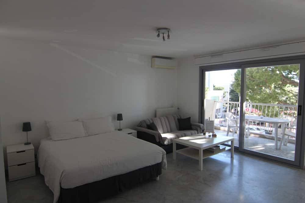 Studio-Superior-Eigenes Badezimmer-Balkon 1