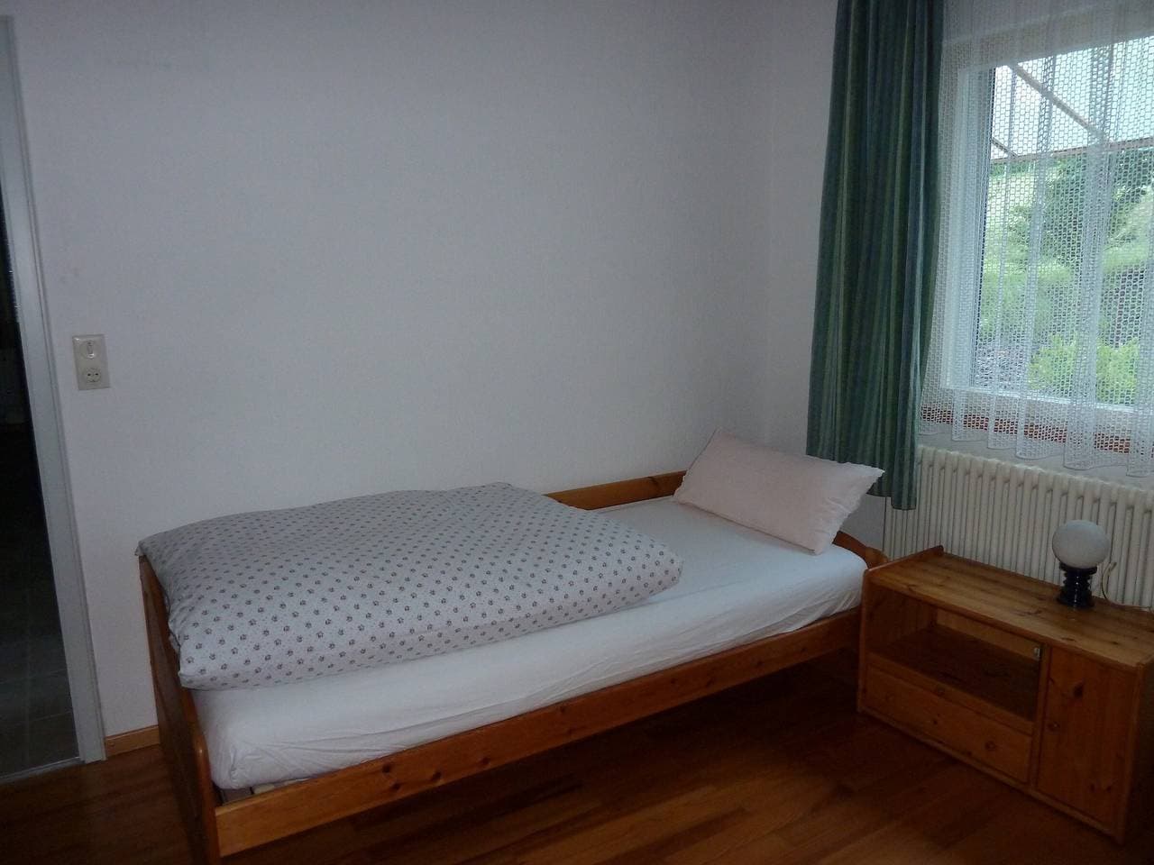 Foto 3 von 11: Ferienwohnung Am Wald Schuttertal mit Gemeinschaftsterrasse Garten