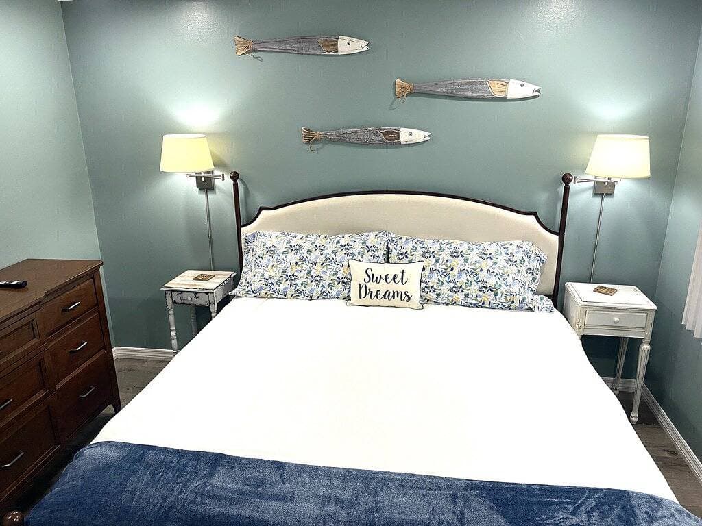 Foto 13 von 14: #3 Charming 2 Bdrm -1 Bath - Boat Parking Incl. - Convenient Location