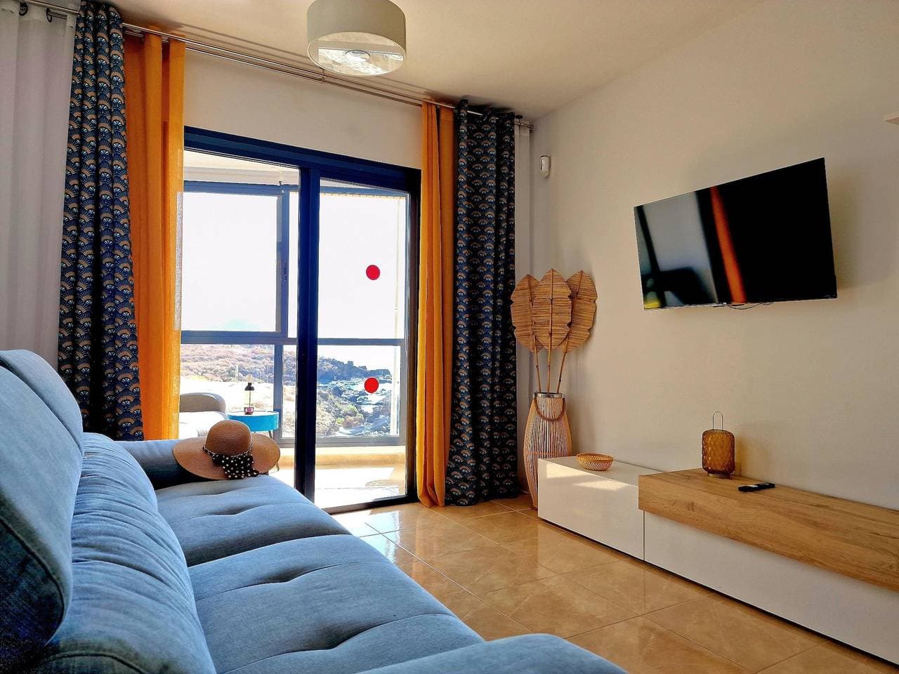 Foto 2 von 48: Las Rocas am Meer, Wifi und Meerblick