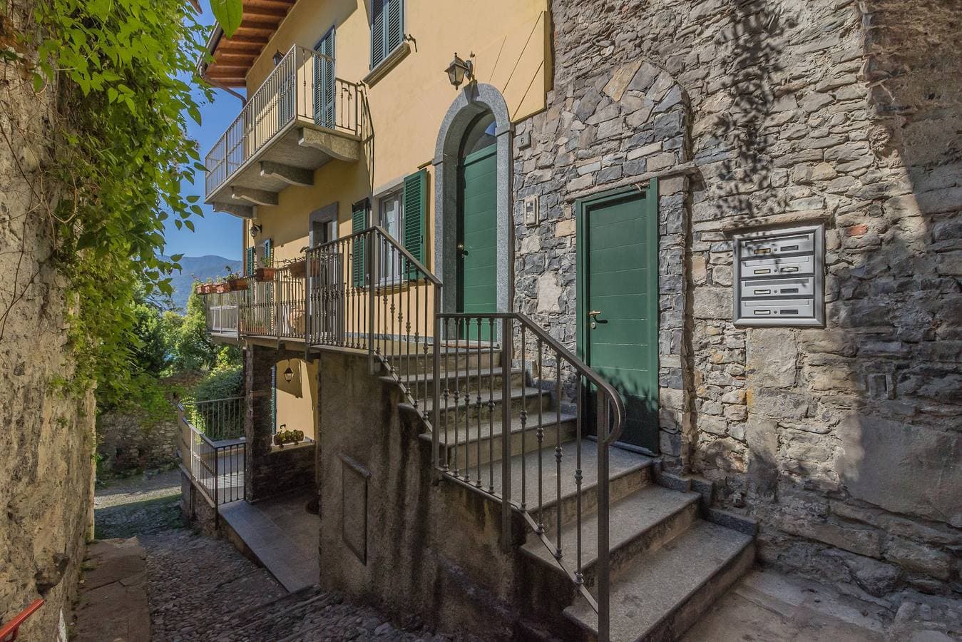 Foto 3 von 47: Casa Magnolia Varenna