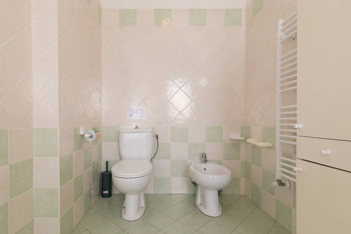 Foto 10 von 24: Bauernhof "Il Pino - Monolocale Lavanda" mit Gemeinschaftspool, privater Terrasse und WLAN