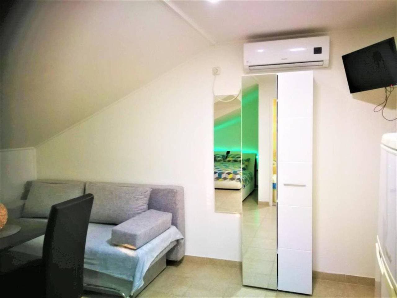 Foto 4 von 47: Apartments Milic - Studio Apartment with Sea View 4 - 2