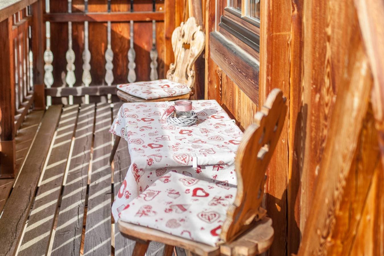 Foto 6 von 26: Ferienhaus "Waldhof" mit Bergblick, Balkon & WLAN