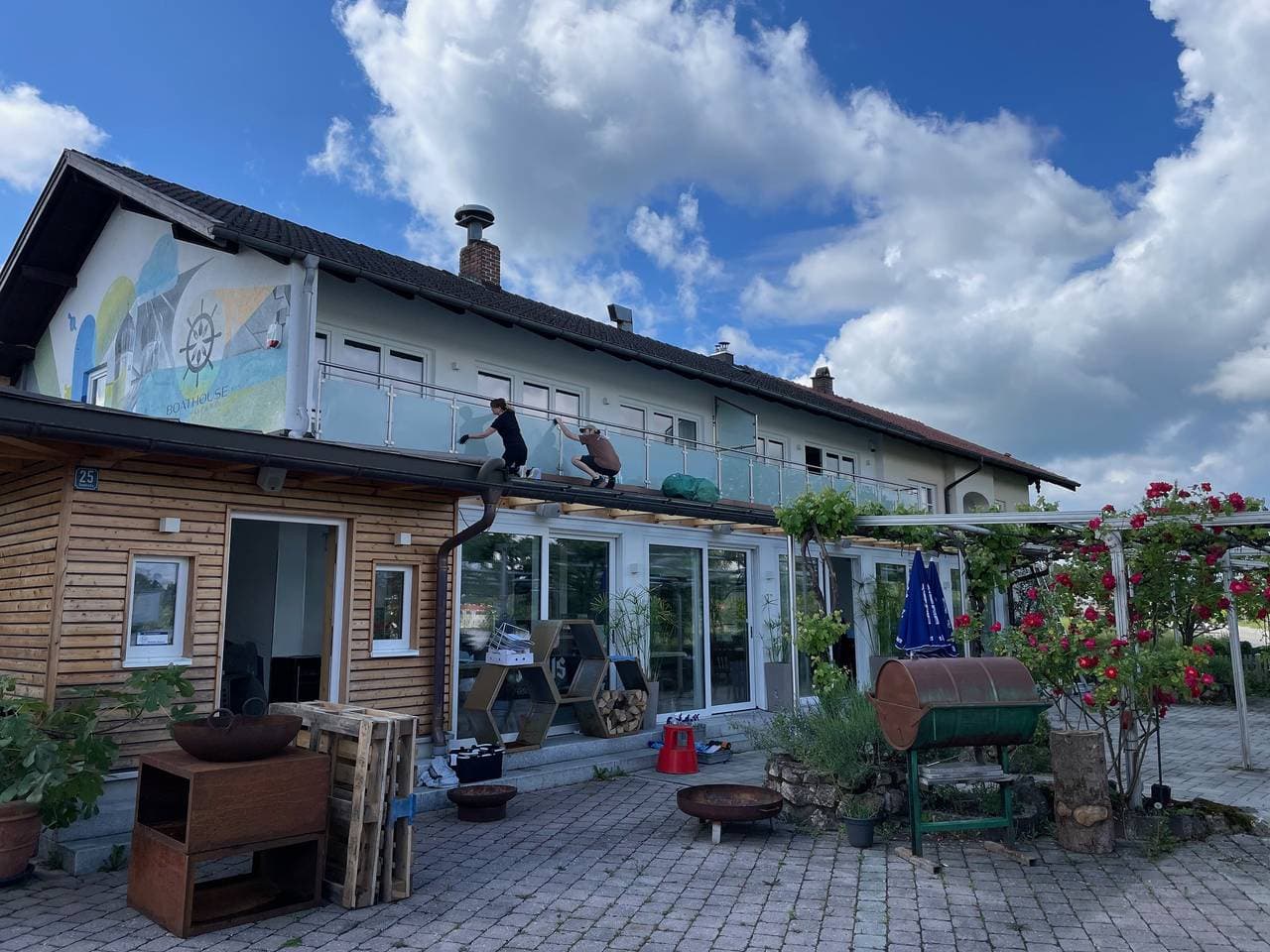 Foto 7 von 27: Das Bootshaus - Ferienwohnung Sundowner, 50 qm, 1 sep. Schlafzimmer mit Balkon