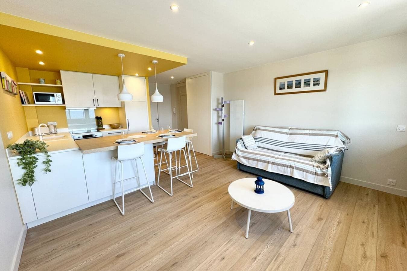 Foto 10 von 24: Lovely ! Superbe T2 rénové – Vue mer 180°