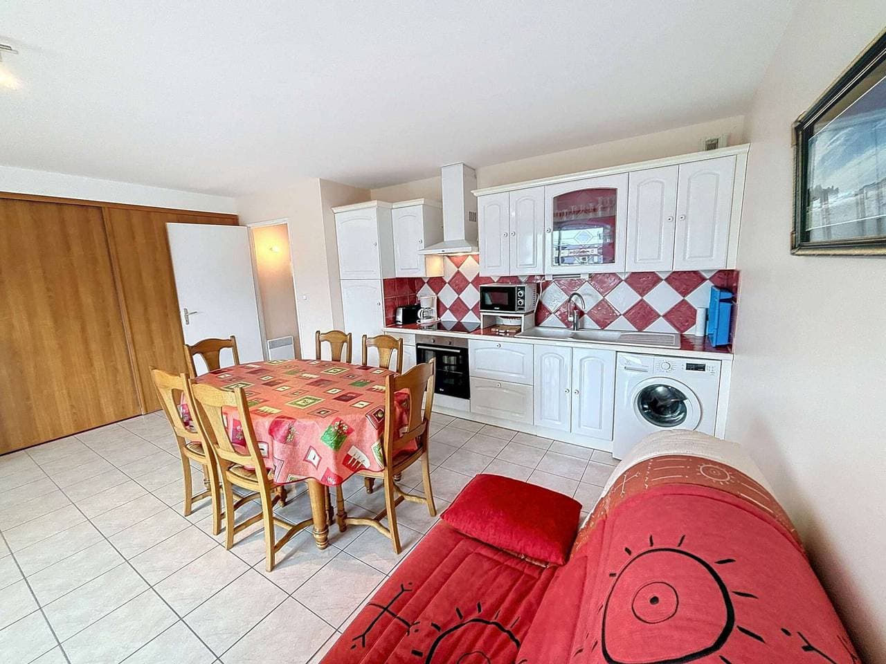 Foto 5 von 15: Wohnung mit privatem Parkplatz, 250m vom Strand, 1.5km von Geschäften, in Nähe Mont Saint-Michel