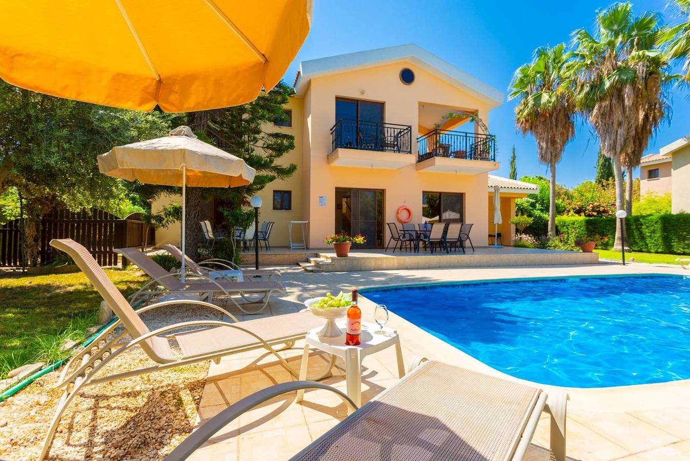 Foto 10 von 43: Villa für 9 Personen mit Meerblick
