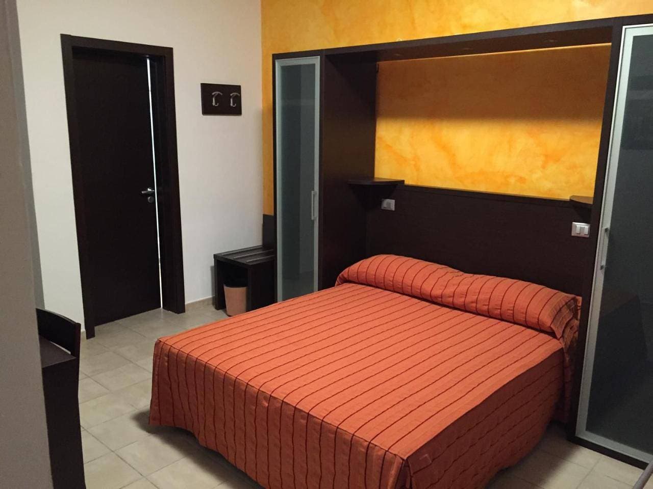 Foto 7 von 8: Standard Double or Twin Room