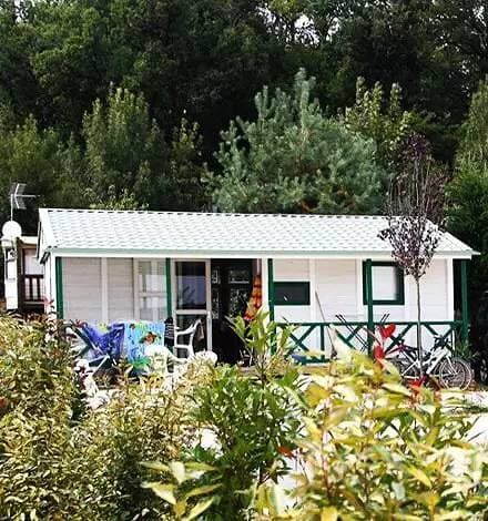 Foto 5 von 39: Mobil home Eco 4pers 38m2 mit überdachter Terrasse 2 Schlafzimmer, 4 Personen
