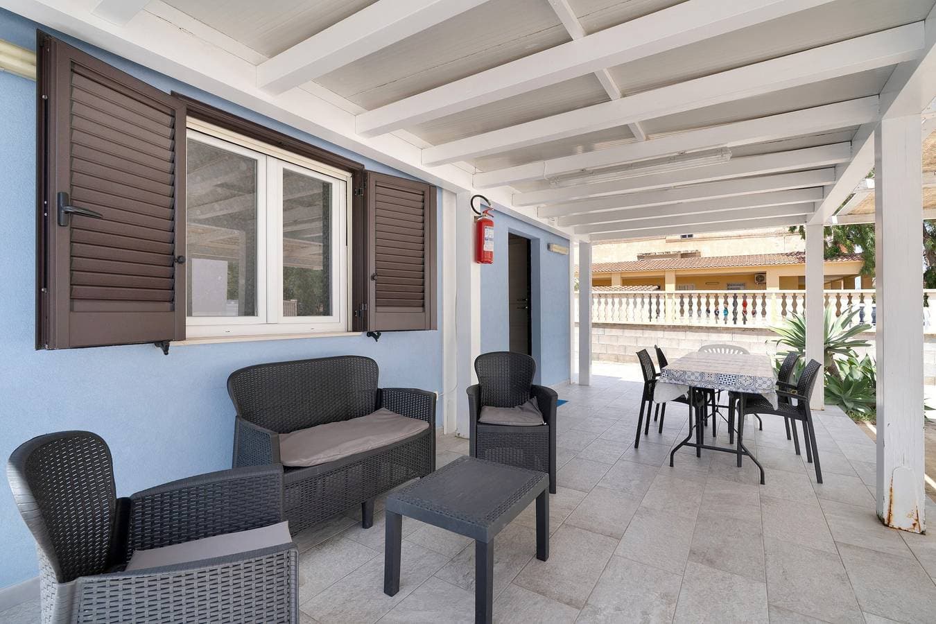 Foto 3 von 27: Casa Azzurra Beach – Direkt am Meer mit privatem Zugang und Terrasse