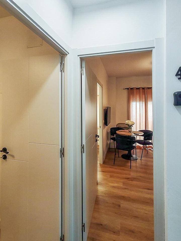 Foto 13 von 21: Three-Bedroom Apartment
