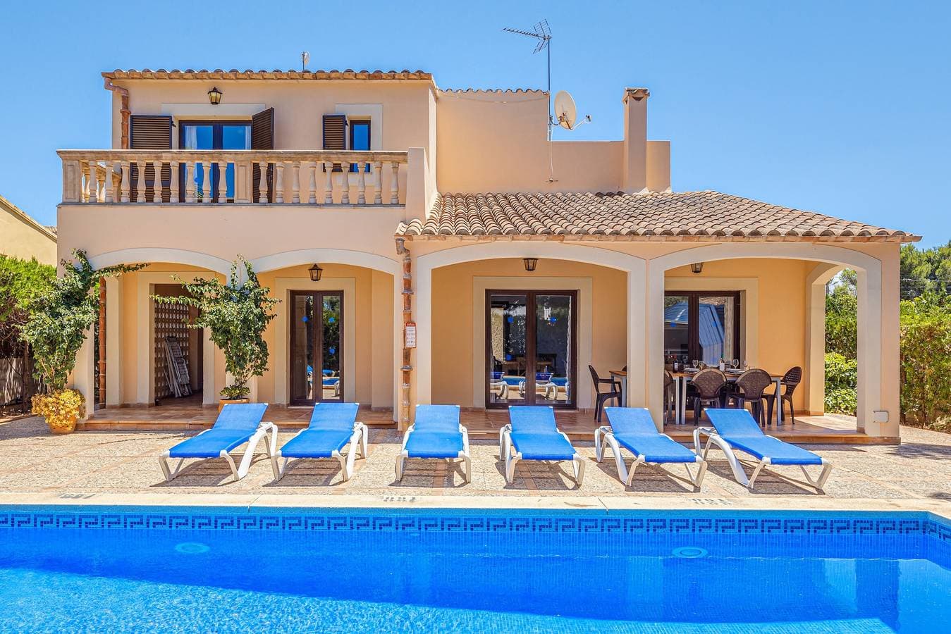 Villa Karen 1