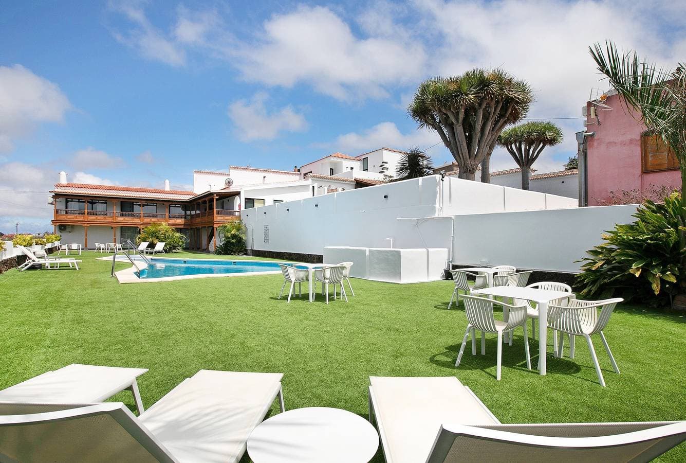 Foto 2 von 24: Ferienhaus 'Linaje del Pago Castellana' mit Bergblick, Pool und WLAN