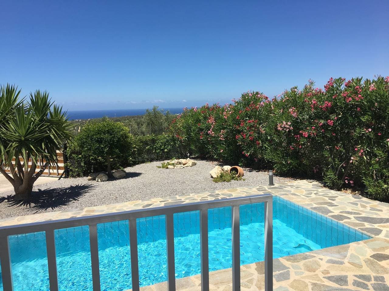 Foto 9 von 58: Villa in Kirianna mit privatem Pool