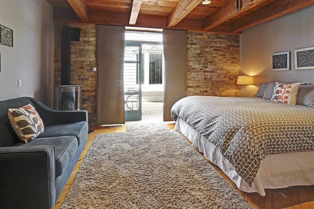 Foto 6 von 8: Wunderschönes, sehr einzigartiges Zuhause auf dem Hügel in der Innenstadt von Saugatuck