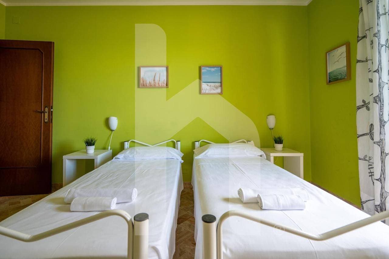 Foto 4 von 5: Two-Bedroom Apartment with Balcony and Sea View