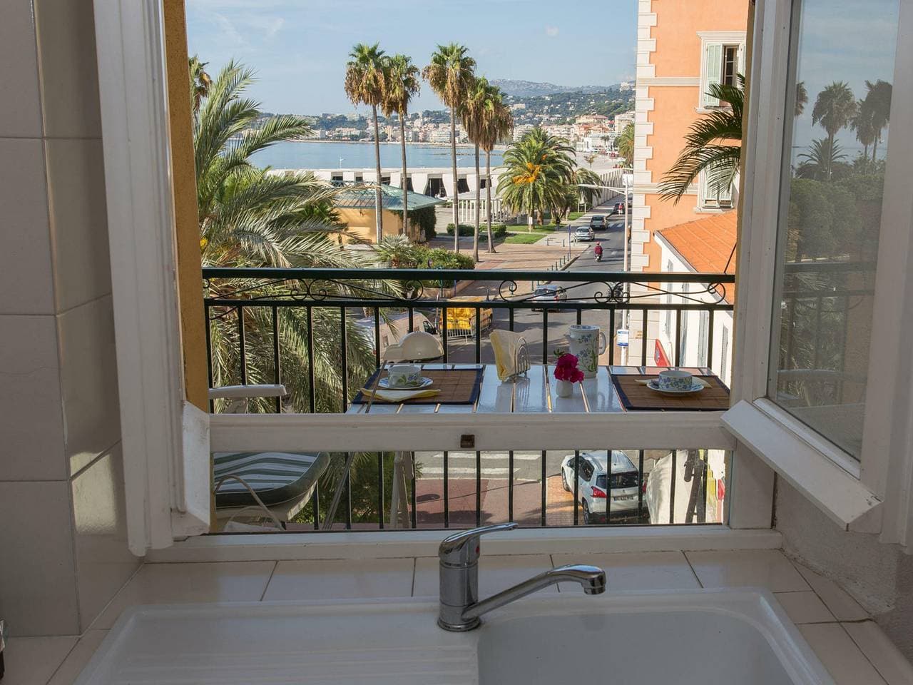 Foto 11 von 19: Schöne 2-Zi-Whg in Menton mit Meerblick und Terrasse