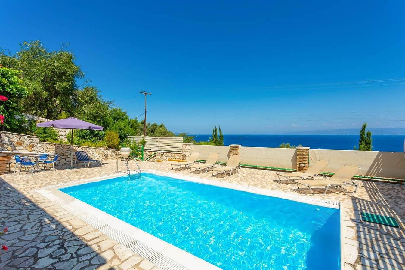 Foto 4 von 29: Villa für 6 Personen mit Terrasse