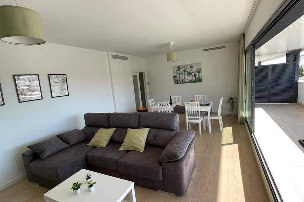 Foto 11 von 24: Holidays2Torremolinos Alamos 3 bedroom & terrace & pool