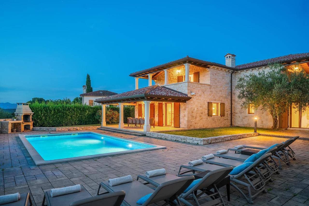 Villa Mikulina 1
