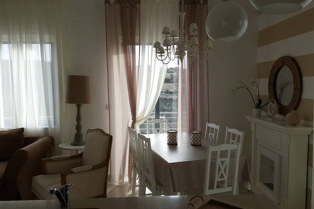 Foto 3 von 9: Apartment mit außergewöhnlichem Meer- und Klippenblick