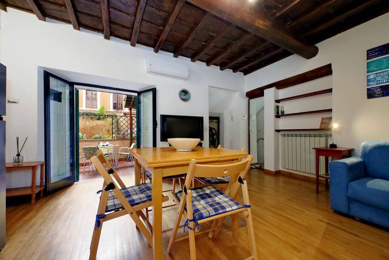 Foto 12 von 28: Ferienwohnung für 4 Personen mit Balkon/Terrasse