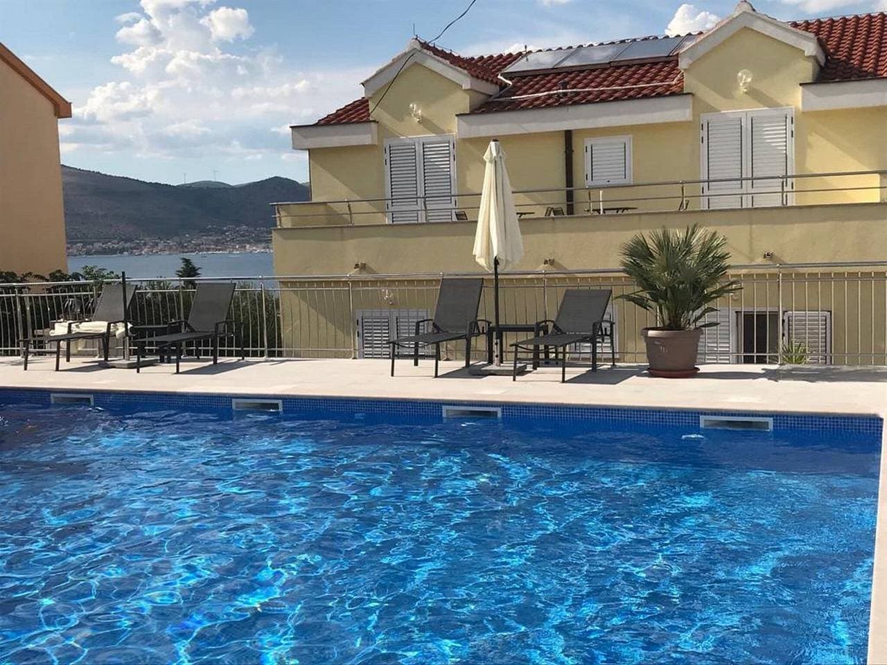 Apartments Villa Moonlight - One Bedroom Apartment with Sea View Balcony and Terrace (Sandra) 1