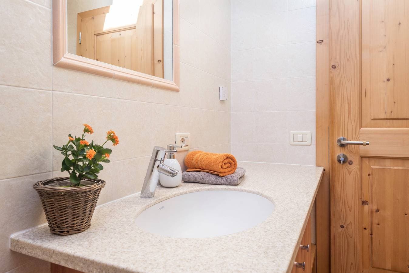 Foto 6 von 38: Ferienwohnung 'Schildberghof Schlernblick' mit Bergblick, Garten und WLAN