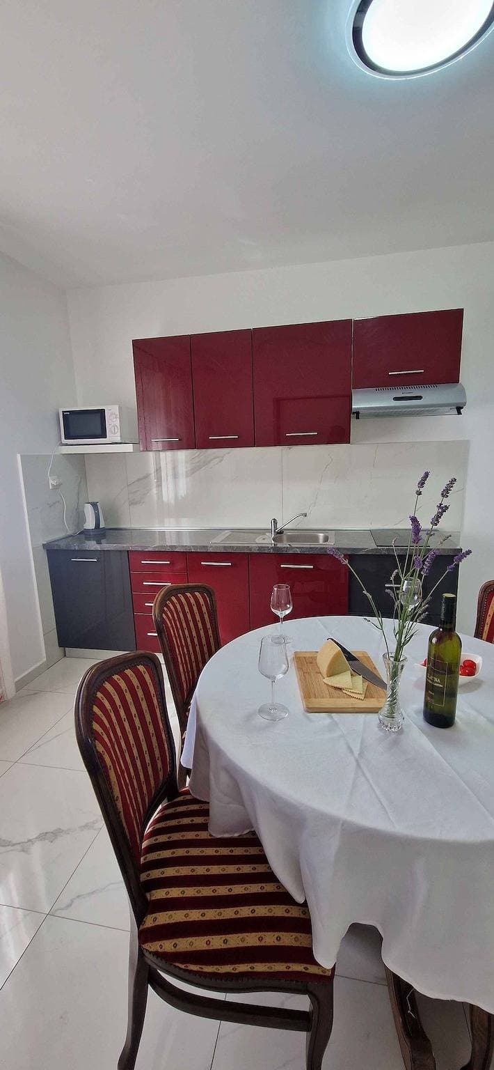 Foto 7 von 27: Ferienwohnung mit Terrasse und Klimaanlage