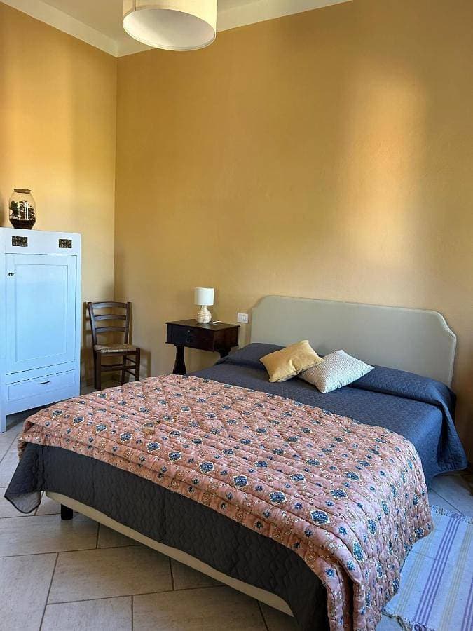 Foto 3 von 5: Double Room with Private Bathroom
