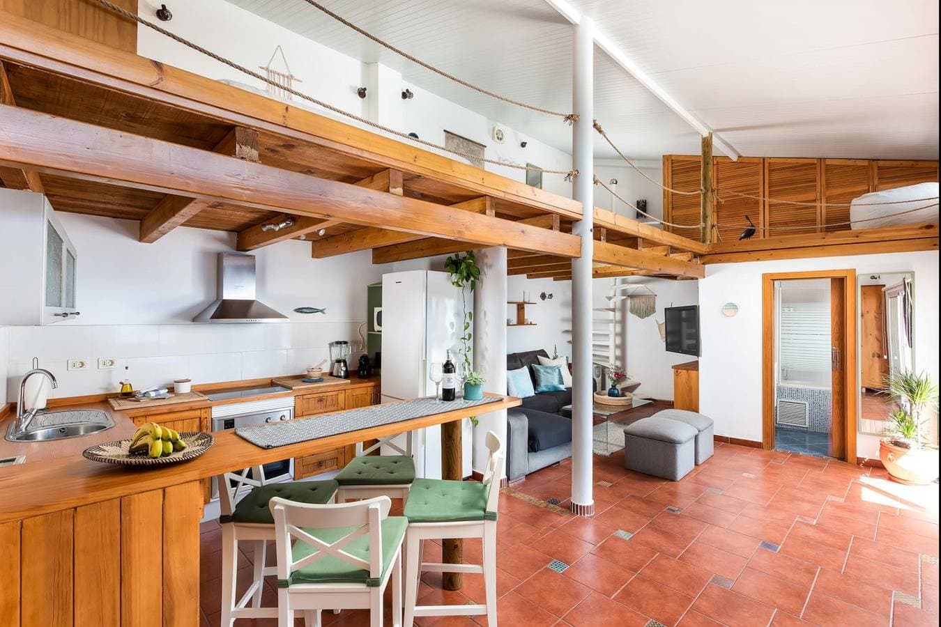 Foto 12 von 42: Ferienwohnung für 4 Personen mit Balkon